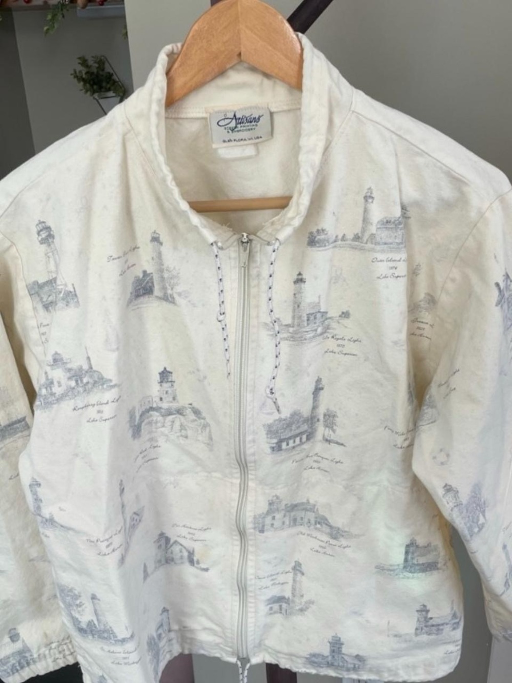 Vintage Artisan Cream Zip-Front Lighthouse Jacket